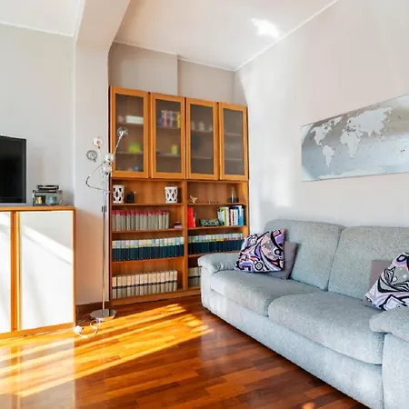 Likehome - Via Coni Zugna * Milão